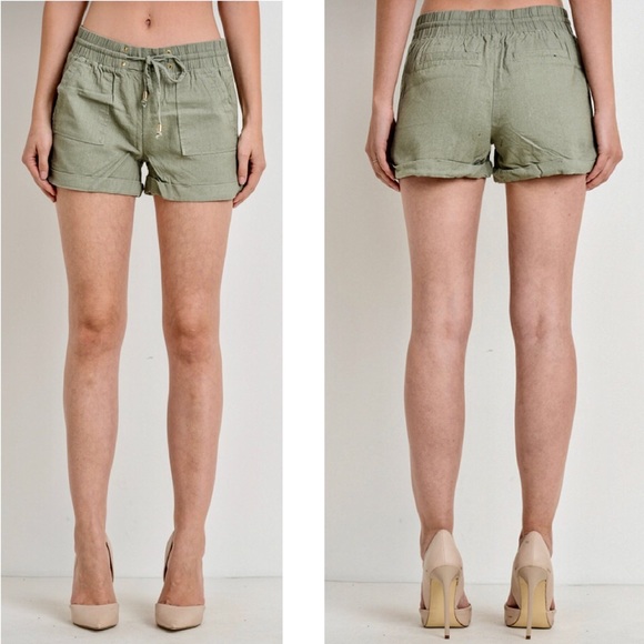 “Ellen” Linen Shorts with Elastic Waistband - Picture 3 of 5